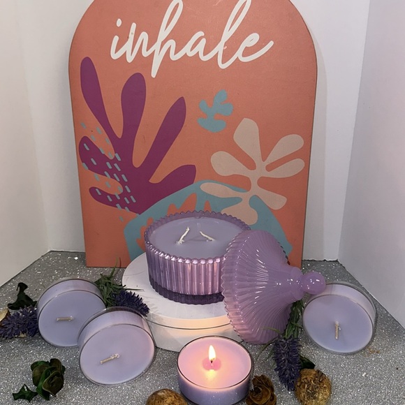 LAVENDER POWDER ROOM, SCENT UNLEASHED LLC, LUXURY HAND POURED SCENTED CANDLES! - Picture 5 of 10